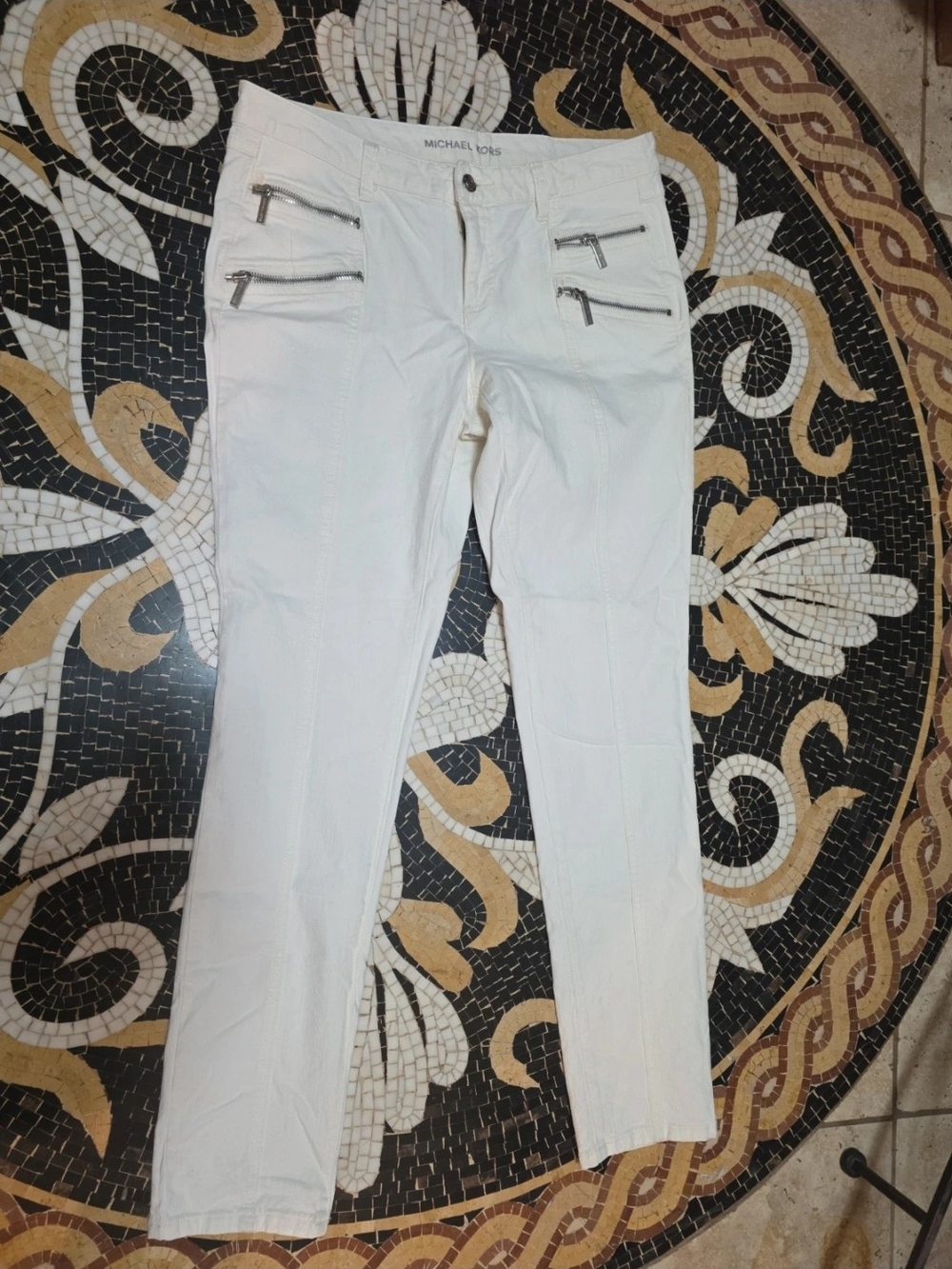 Michael Kors White Skinny Jeans with Silver Zipper Accents
